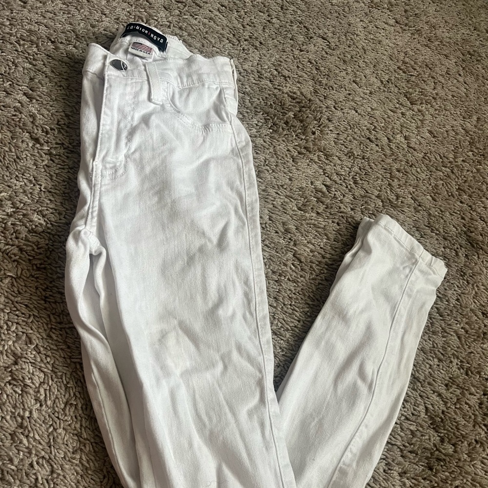 Fashion Nova WHITE HIGH WAISTED SKINNYS